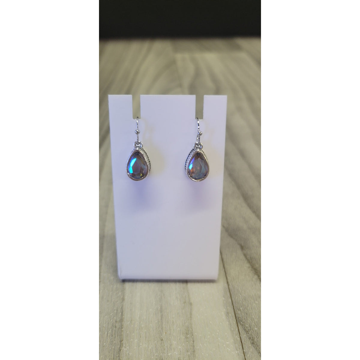 Vintage style drop leaf earrings